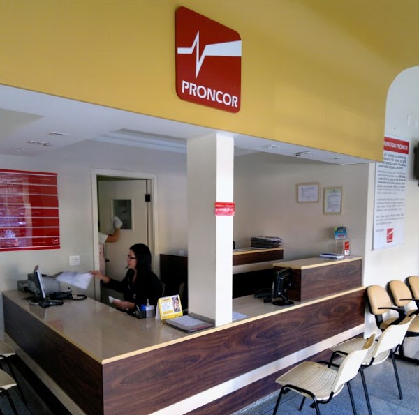 Auxiliar de farmácia é encontrado morto em banheiro de hospital em MS