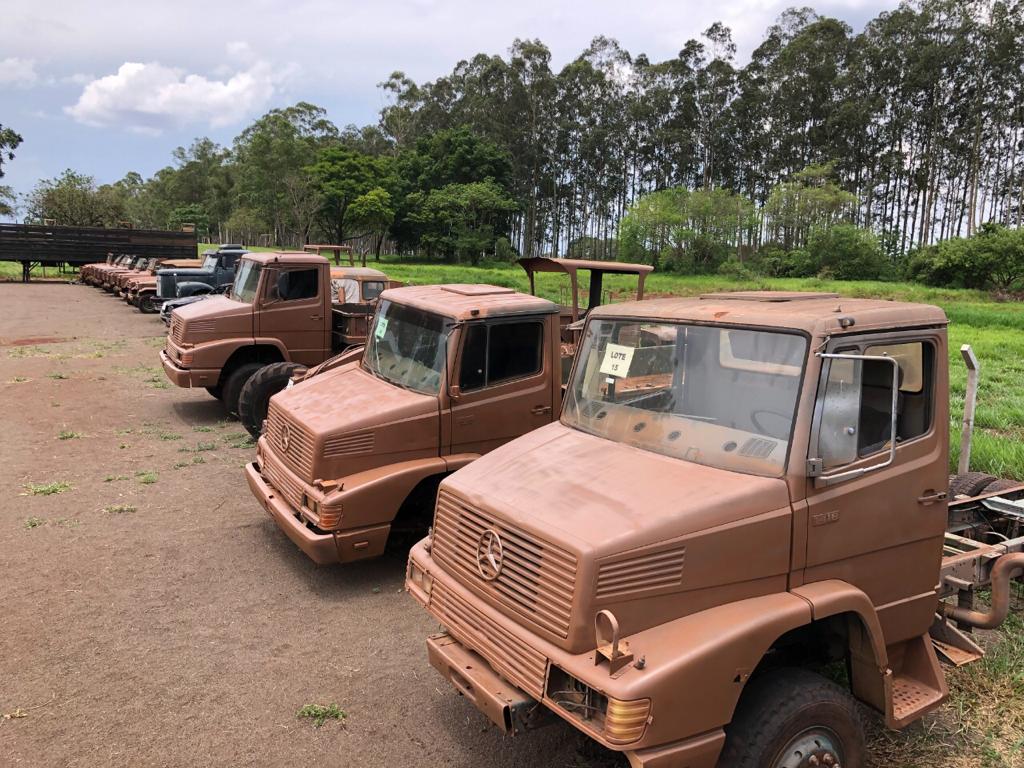 Exército de Dourados coloca à venda caminhões, ônibus e picapes típicas