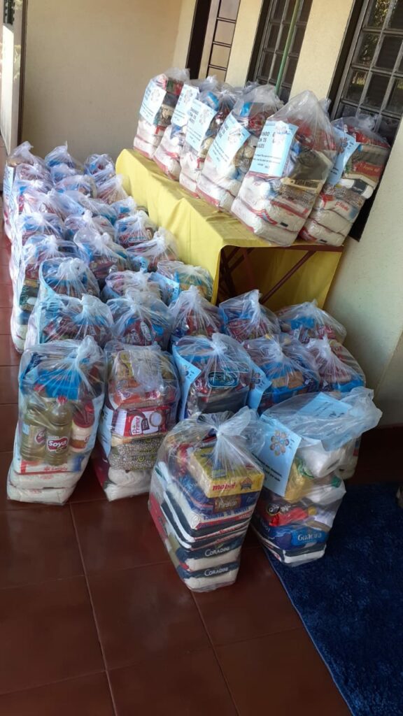 Remanescentes da Guarda Municipal ajudam a arrecadar e a distribuir 45 cestas básicas