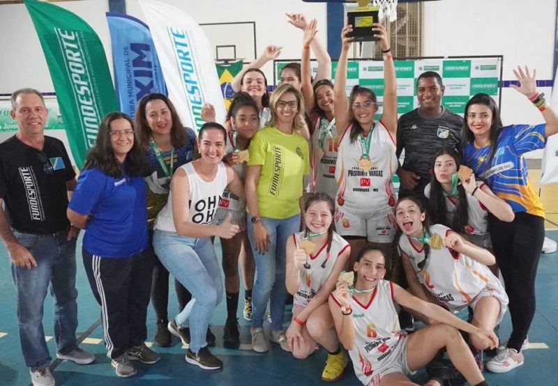 Dourados domina futsal e leva também basquete feminino na Copa do Campeões Dourados domina futsal e leva também basquete feminino na Copa do Campeões