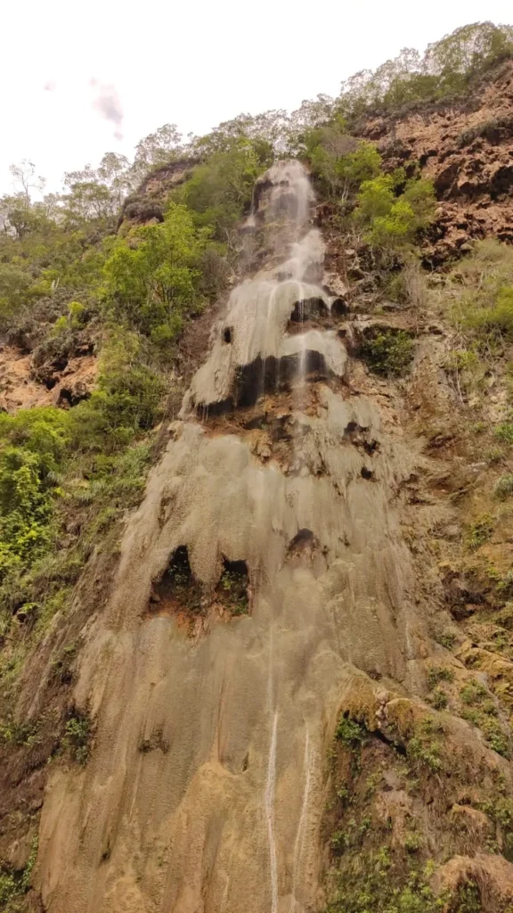 Boca da Onça: maior cachoeira de MS volta a ter água após 5 meses de completa seca