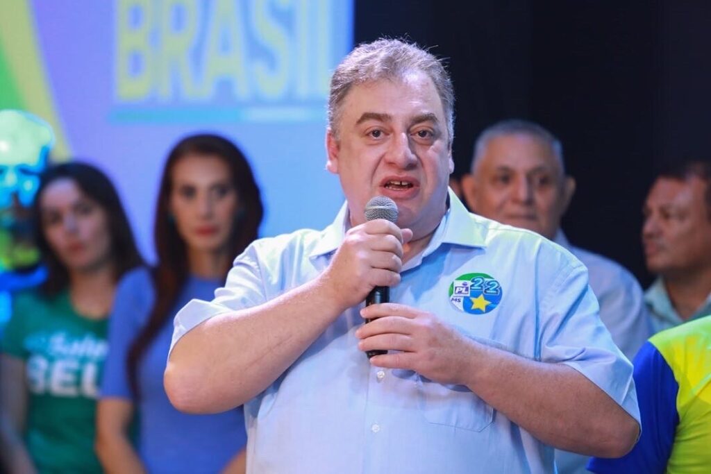 UEMS 30 anos: Neno relembra o pedido de seu pai, Roberto Razuk, a Pedro Pedrossian UEMS 30 anos: Neno relembra o pedido de seu pai, Roberto Razuk, a Pedro Pedrossian