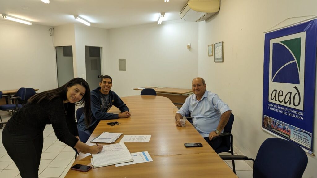Engenheiros e arquitetos elegem nova diretoria com a chapa 'José Elias Moreira' Engenheiros e arquitetos elegem nova diretoria com a chapa 'José Elias Moreira'