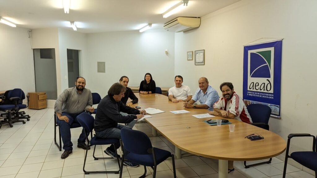 Engenheiros e arquitetos elegem nova diretoria com a chapa 'José Elias Moreira' Engenheiros e arquitetos elegem nova diretoria com a chapa 'José Elias Moreira'