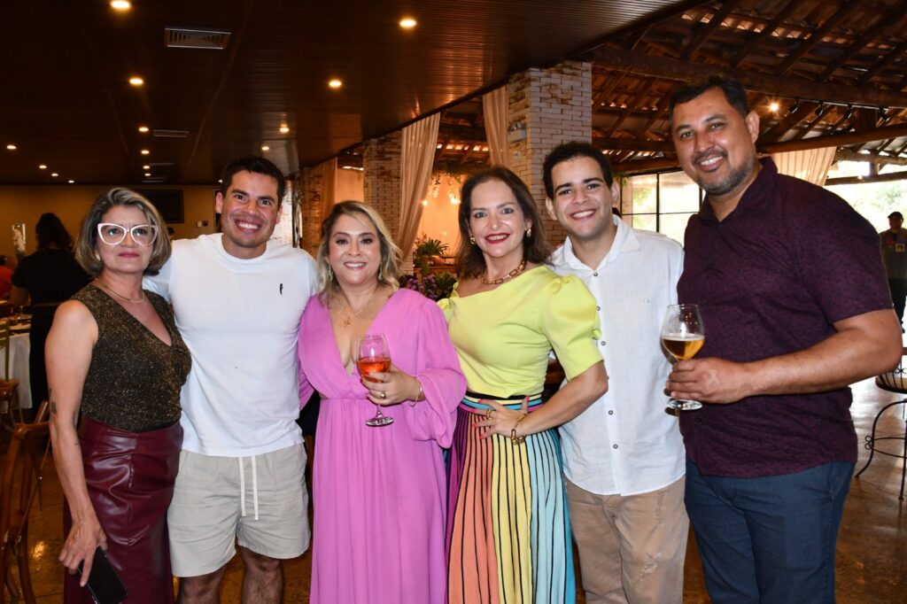 A festa: o destino parece conspirar a favor de Lia Nogueira na política