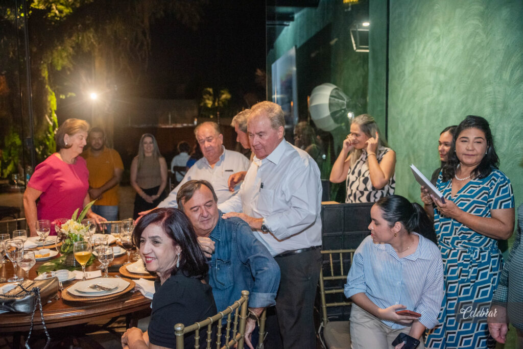 ‘Minha história em Dourados’: livro repercute na cidade; leia depoimentos e veja fotografias