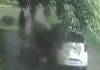 Casal é filmado fazendo sexo dentro de carro no centro da cidade; assista o vídeo