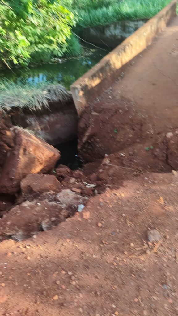 Dourados: usuários reclamam de mau cheiro no Parque Arnulpho Fioravante Dourados: usuários reclamam de mau cheiro no Parque Arnulpho Fioravante