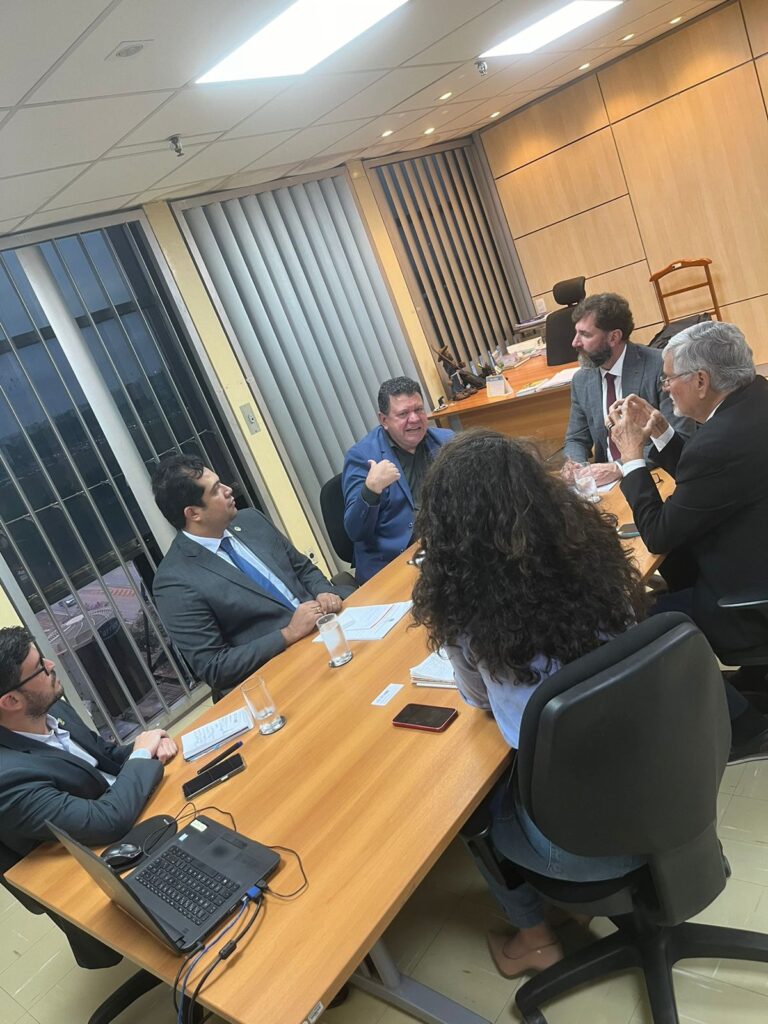 Em Brasília, Zeca trata do controle e auditoria nos programas sociais do governo federal Em Brasília, Zeca trata do controle e auditoria nos programas sociais do governo federal