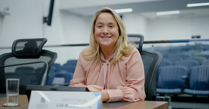 2a050416-0e8d-45e7-b0b1-0f92585cffcd-34315-000006788ae442bf-A85EN87E4JiyQRLw