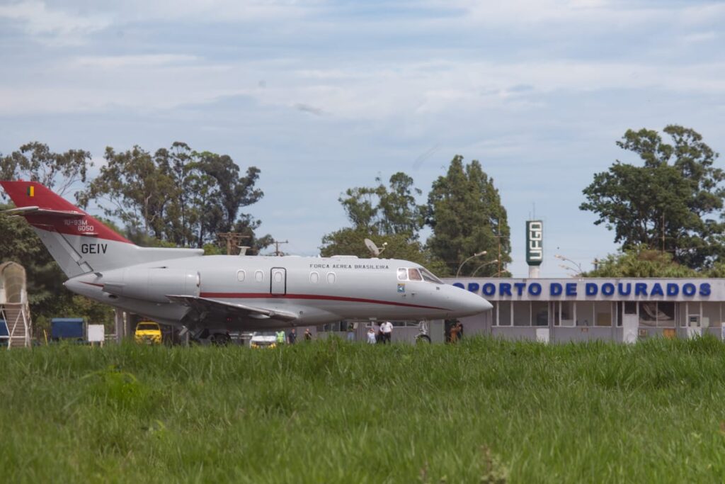 Aeronáutica realiza voo de inspeção no Aeroporto regional de Dourados Aeronáutica realiza voo de inspeção no Aeroporto regional de Dourados
