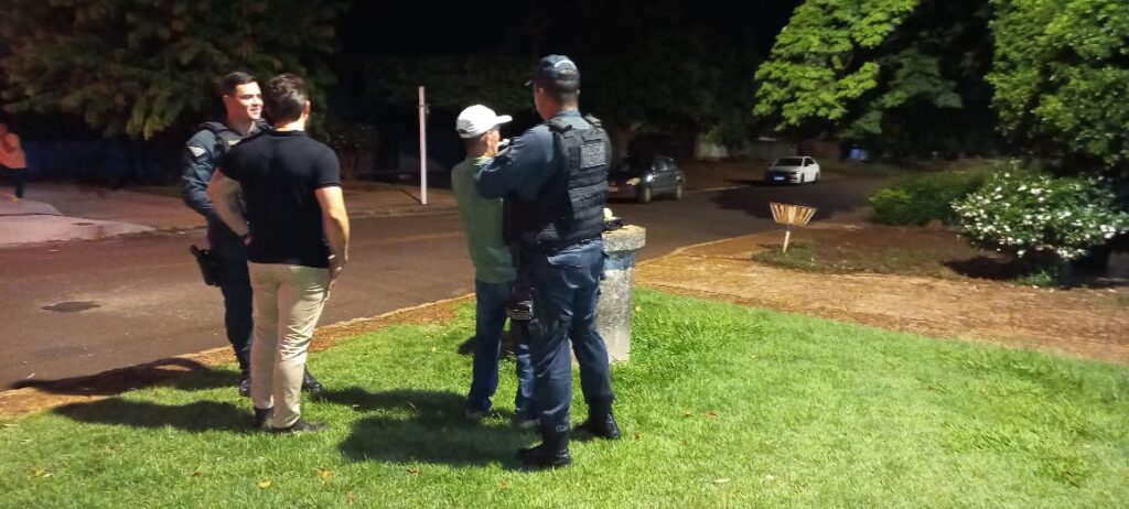 Dourados: acidente entre carro e moto mata homem em cruzamento; autor estava bêbado Dourados: acidente entre carro e moto mata homem em cruzamento; autor estava bêbado