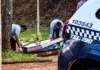 MS: homem morre vítima de facada com serra no peito após discussão em praça