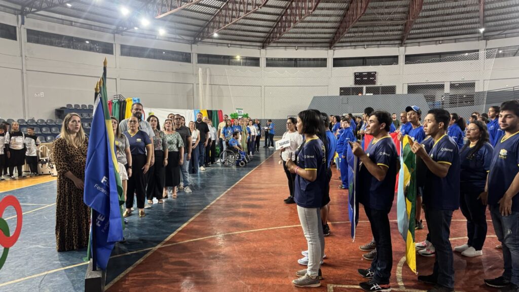 Lia Nogueira prestigia abertura das Olimpíadas das APAEs em Nova Andradina