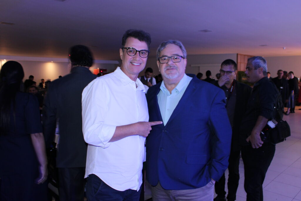 Projeto ‘Minha história em Campo Grande’ é apresentado na Golden Night; veja fotos Projeto ‘Minha história em Campo Grande’ é apresentado na Golden Night; veja fotos