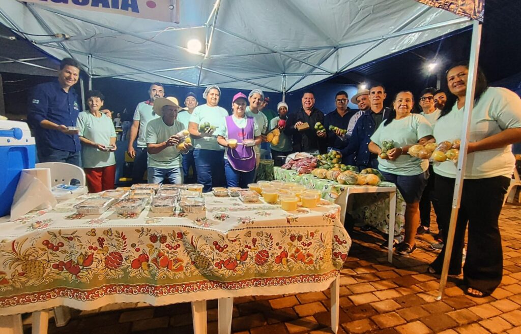 Secretaria de Agricultura Familiar inaugura a Cobertura da Central de Comercialização em MS Secretaria de Agricultura Familiar inaugura a Cobertura da Central de Comercialização em MS
