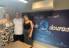 Jornalista Karine Segatto, diretora do Sinjorgran, visita a Folha de Dourados
