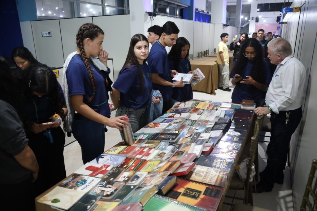 V Felit-MS: Sucesso com celebração da literatura sul-mato-grossense em Dourados V Felit-MS: Sucesso com celebração da literatura sul-mato-grossense em Dourados