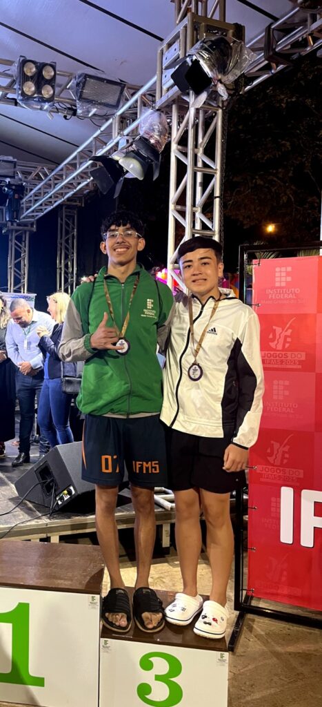 Jovens atletas do IFMS Dourados conquistam 15 medalhas em jogos estaduais Jovens atletas do IFMS Dourados conquistam 15 medalhas em jogos estaduais