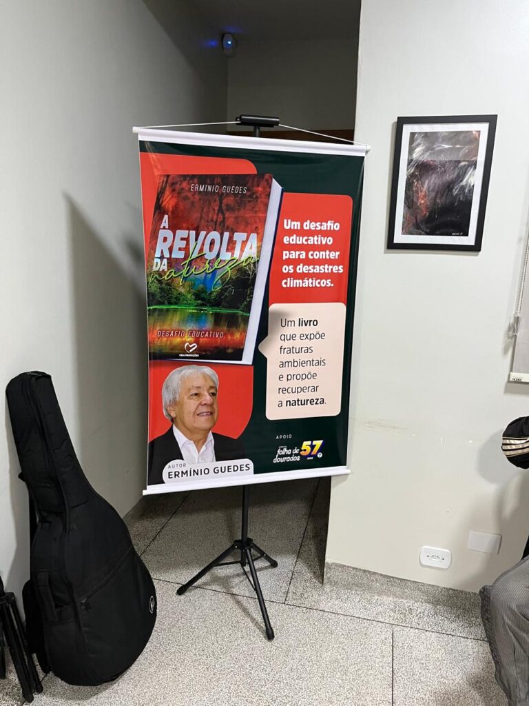 Lançamento de 'A Revolta da Natureza' reúne público em noite fria e reforça urgência da causa ambiental Lançamento de 'A Revolta da Natureza' reúne público em noite fria e reforça urgência da causa ambiental