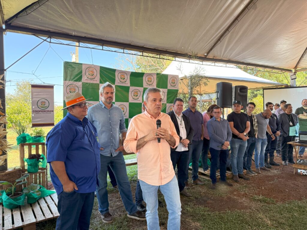 Vander Loubet celebra o Dia Mundial da Agricultura Familiar em Dourados com anúncios e conquistas ao setor Vander Loubet celebra o Dia Mundial da Agricultura Familiar em Dourados com anúncios e conquistas ao setor