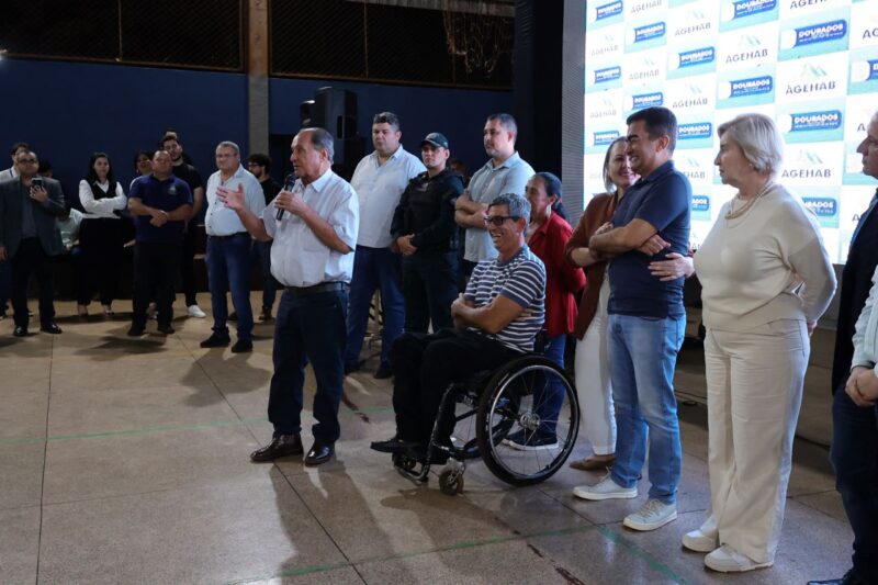 Na entrega das 250 escrituras, prefeito Marçal Filho destaca a importância das parcerias Na entrega das 250 escrituras, prefeito Marçal Filho destaca a importância das parcerias