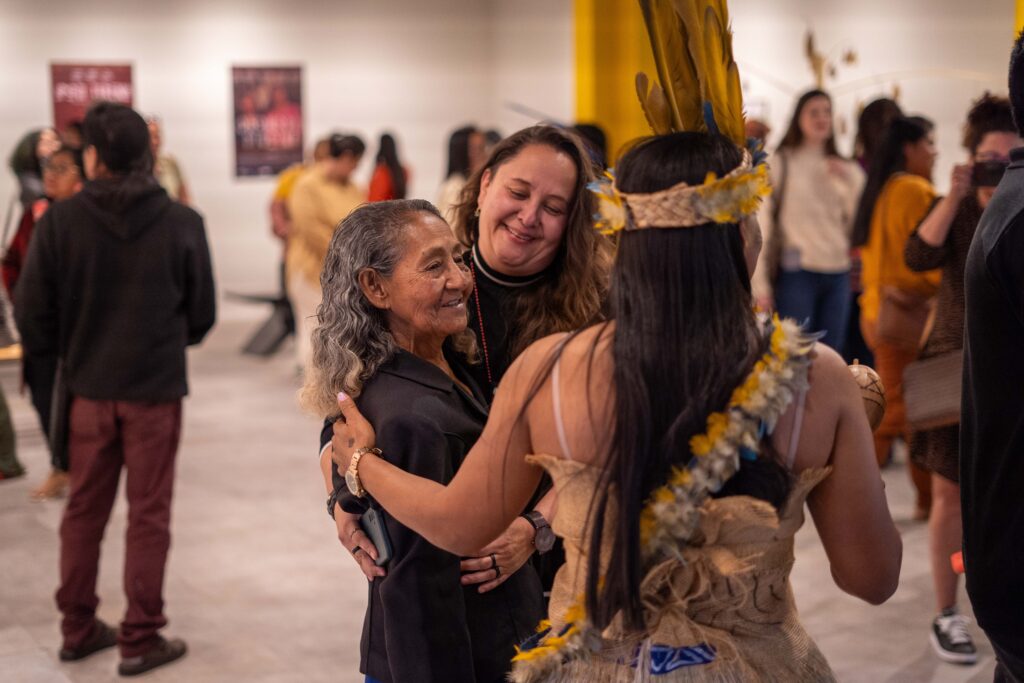 Vernissage marca abertura de exposição indígena inédita realizada pelo Sesc MS