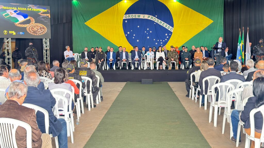 DOF entrega Medalha Águia da Fronteira a 32 personalidades em Dourados