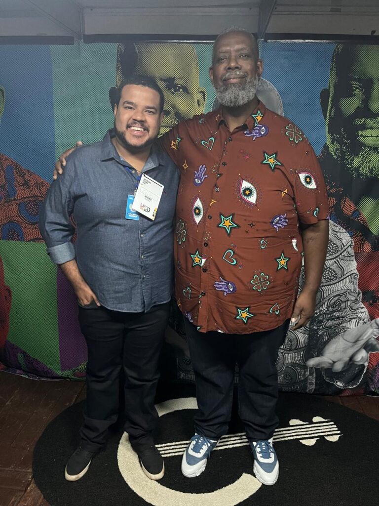 ‘A música está quebrando muros’: Péricles emociona em show dos 20 anos da UFGD ‘A música está quebrando muros’: Péricles emociona em show dos 20 anos da UFGD
