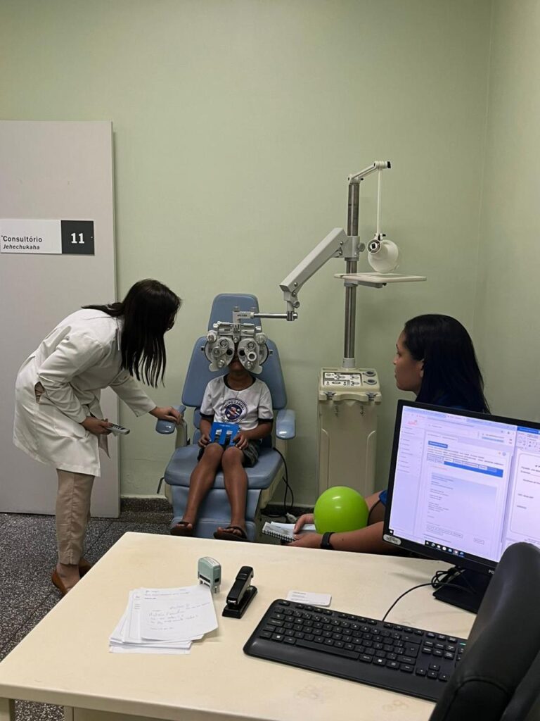 Projeto Olhos do Futuro participa de mutirão no HU-UFGD e amplia acesso à saúde ocular infantil
