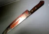 Marido flagra esposa com amante e mata homem a facadas