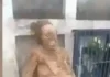 Coveiro encontra cadáver de mulher em pé fora do túmulo em cemitério