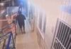 Homem é morto a tiros enquanto segurava filha de 1 ano no colo; bebê foi baleada