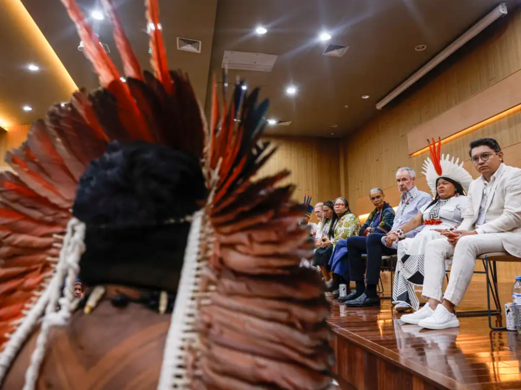 ‘Sempre foi com luta’: na COP30, indígenas resistem pelo clima e por nós ‘Sempre foi com luta’: na COP30, indígenas resistem pelo clima e por nós