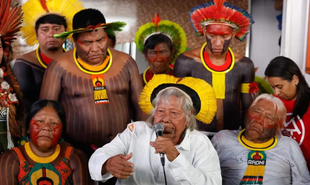 ‘Sempre foi com luta’: na COP30, indígenas resistem pelo clima e por nós ‘Sempre foi com luta’: na COP30, indígenas resistem pelo clima e por nós