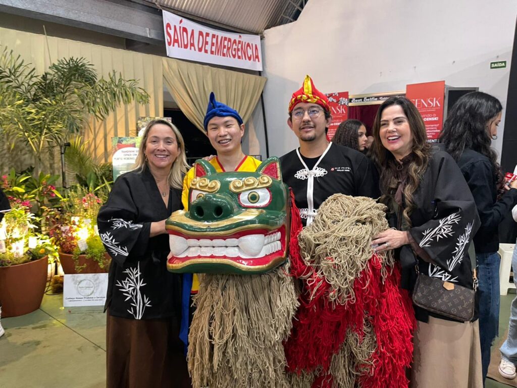 Lia cumpre agenda intensa no interior e encerra a semana no Japão Fest em Dourados Lia cumpre agenda intensa no interior e encerra a semana no Japão Fest em Dourados