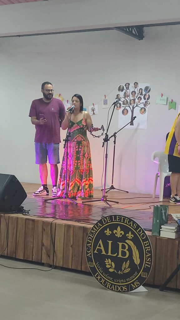 Sarau LeiA Mulheres reúne cerca de 200 pessoas na ADUF Dourados