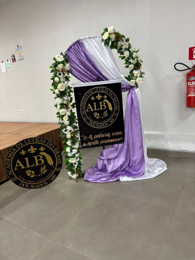 Sarau LeiA Mulheres reúne cerca de 200 pessoas na ADUF Dourados