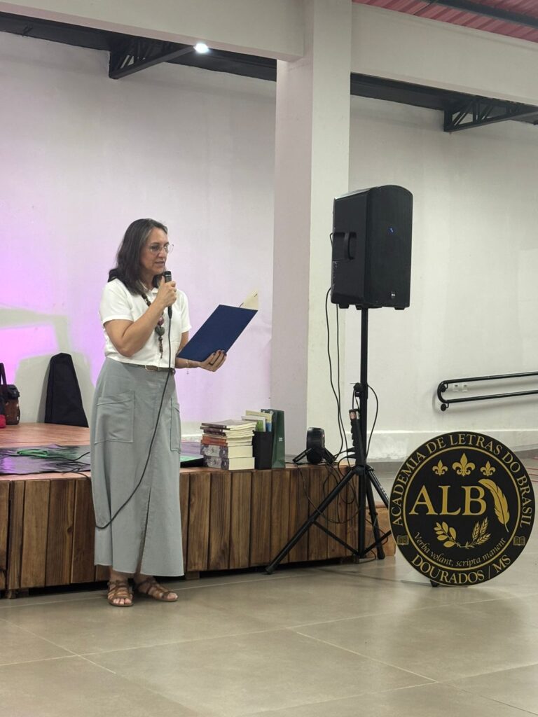 Sarau LeiA Mulheres reúne cerca de 200 pessoas na ADUF Dourados