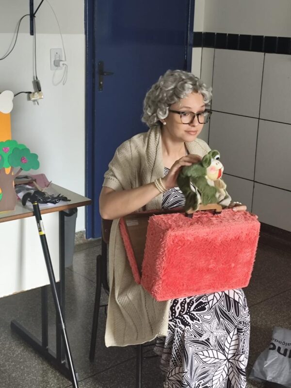 Prefeitura incentiva leitura e criatividade para crianças da Reme em parceria com o Sesi 