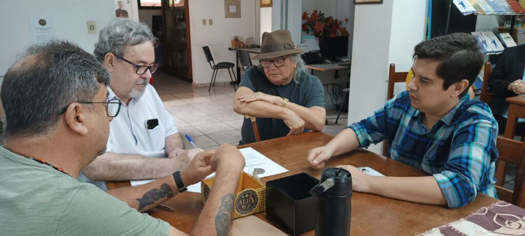 Professora Ilsyane Kmitta é eleita presidenta da Academia de Letras do Brasil/Dourados