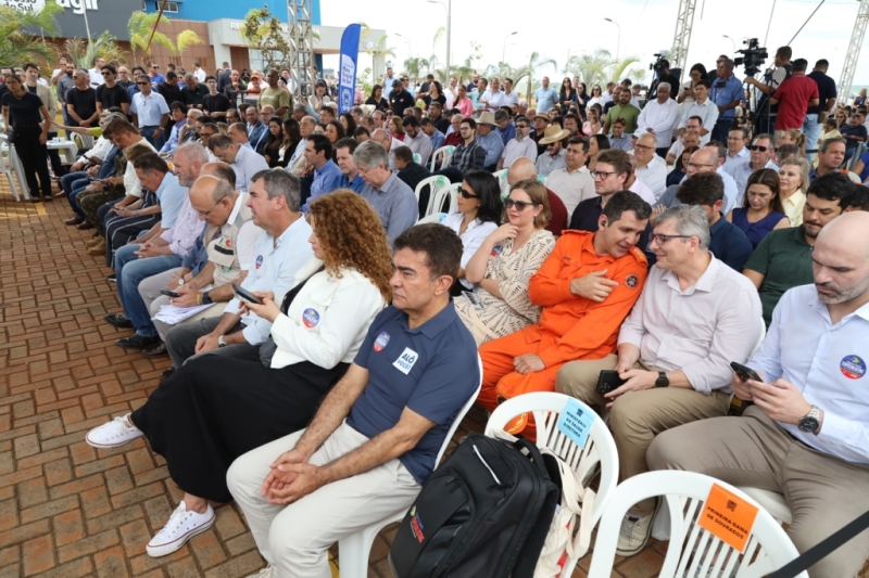 Vereadores celebram início de atendimentos no Hospital Regional de Dourados Vereadores celebram início de atendimentos no Hospital Regional de Dourados