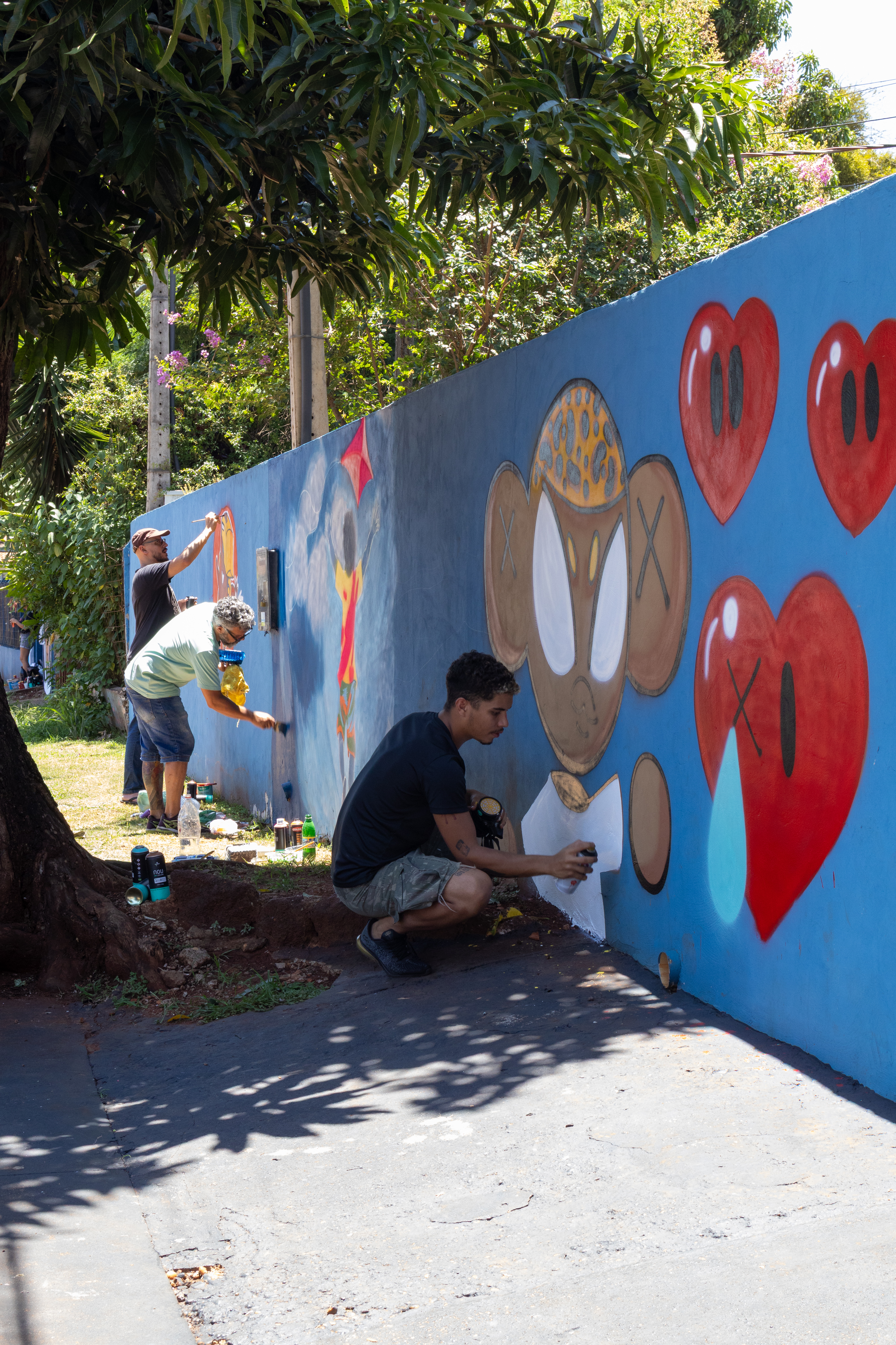 Artistas transformam o CEIM Professora Irany Batista de Matos em um grande mural coletivo