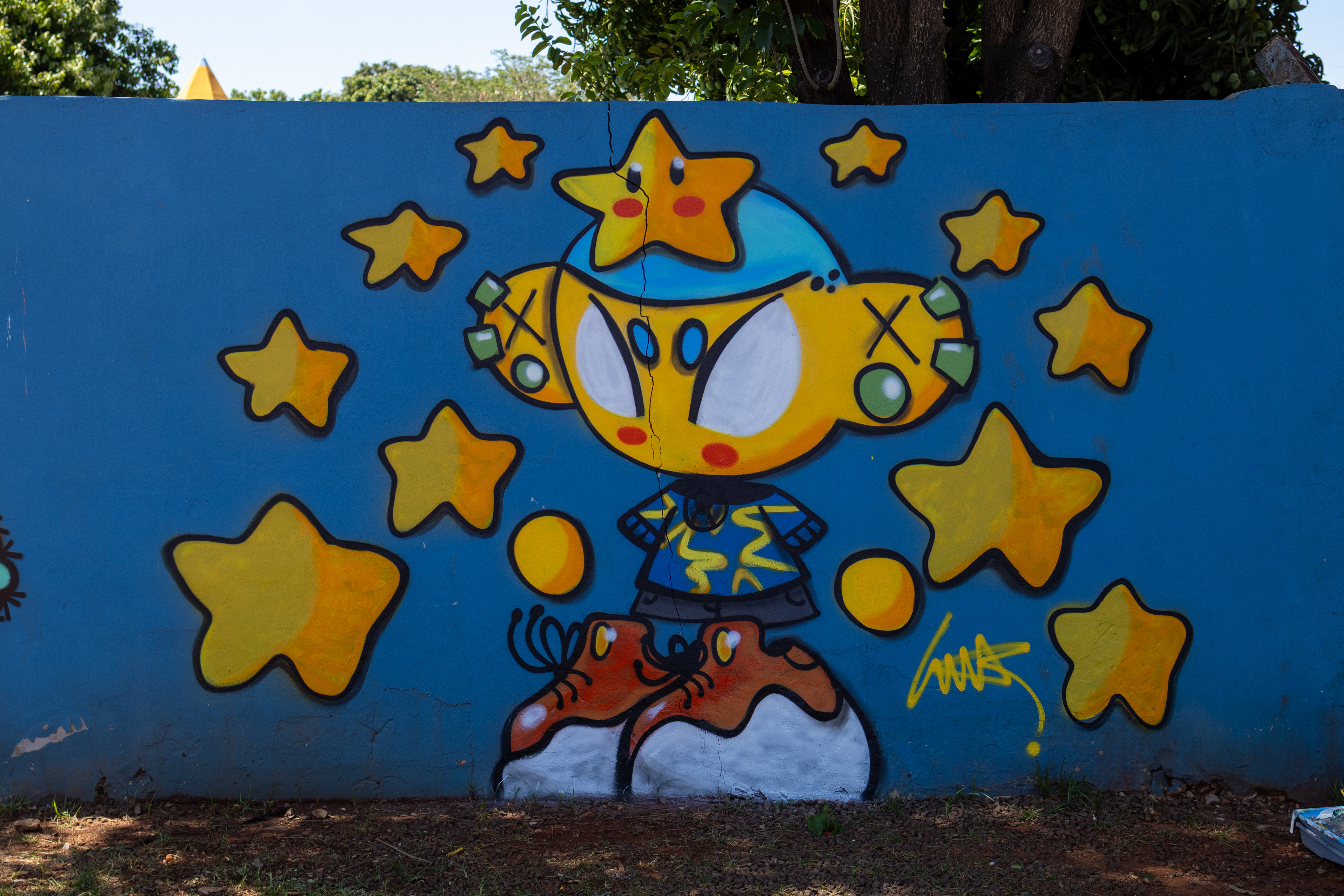 Artistas transformam o CEIM Professora Irany Batista de Matos em um grande mural coletivo