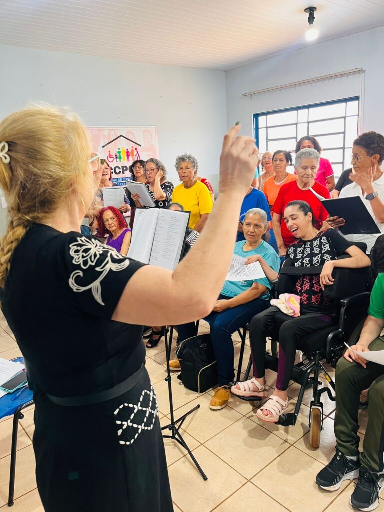 Projeto ‘É Por Você que Canto’ reúne vozes e emociona comunidade douradense