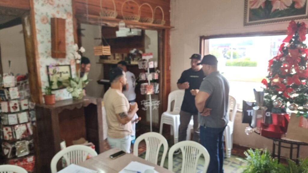 Comunidade capoeirista se reúne em café da manhã e traça planos para 2026