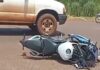 (Vídeo) Motociclista morre após ser atingido por caminhonete na BR-463 em Dourados