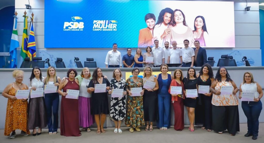 Lia Nogueira é destaque em premiações que exaltam a força feminina em MS Lia Nogueira é destaque em premiações que exaltam a força feminina em MS