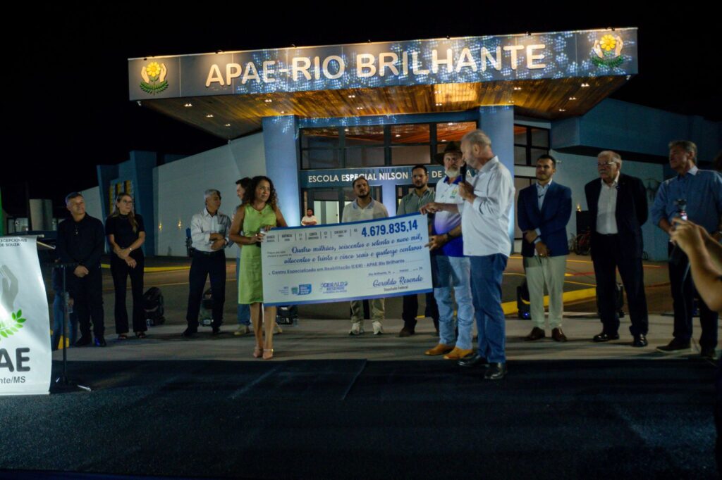 Com recursos de R$ 4,6 milhões, Geraldo inaugura escola da APAE em Rio Brilhante Com recursos de R$ 4,6 milhões, Geraldo inaugura escola da APAE em Rio Brilhante