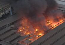 Incêndio de grandes proporções atinge depósito de tintas